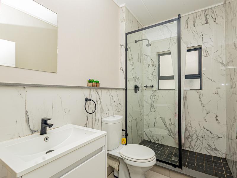 1 Bedroom Property for Sale in Sandown Western Cape